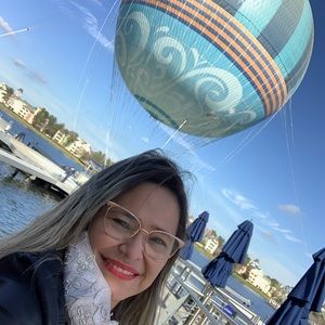 Meet your Posher, Fabiola